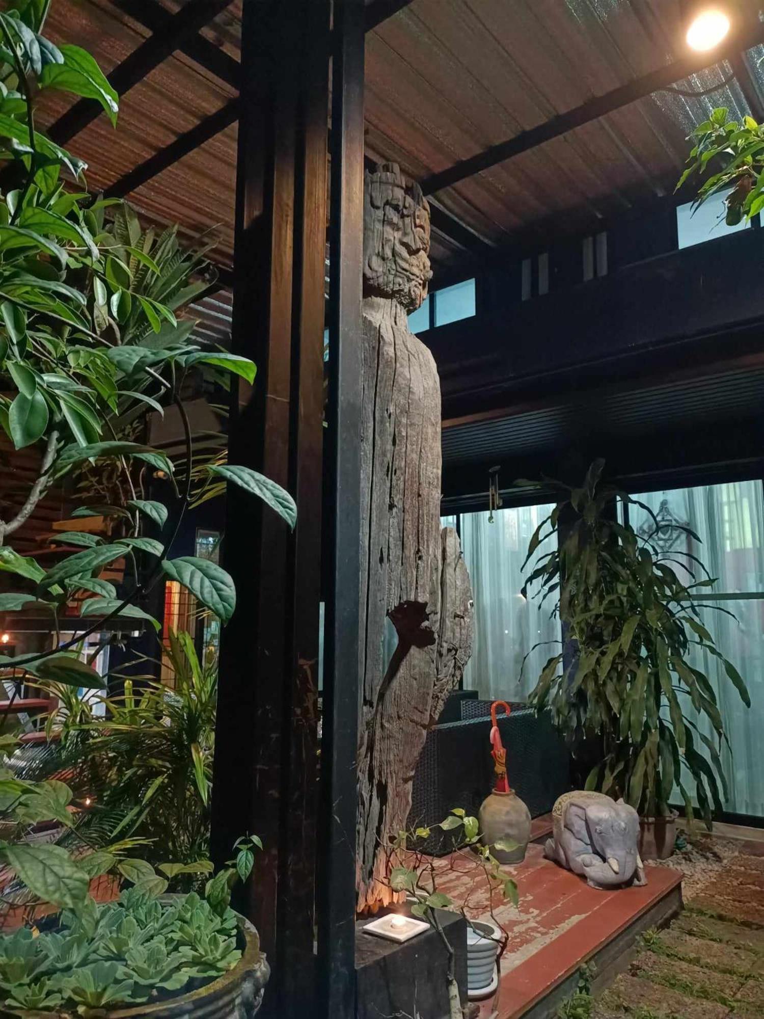 Hotel Chez Pom Chiang Mai Esterno foto