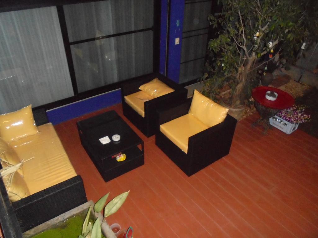 Hotel Chez Pom Chiang Mai Esterno foto