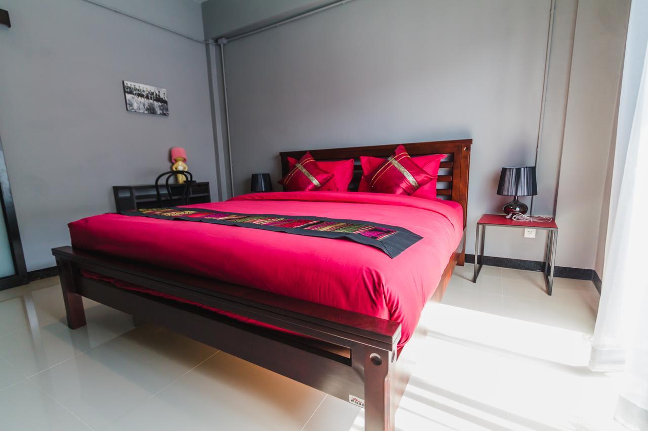 Hotel Chez Pom Chiang Mai Esterno foto